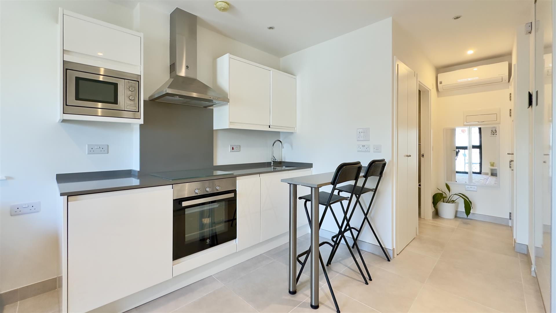 Image of Apartment - 1 Bathrooms for Sale in The Residence-Gibraltar, Image 2